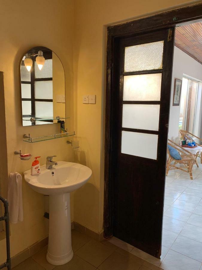Airy Dale Villa And Guesthouse Ambalangoda  Exterior photo